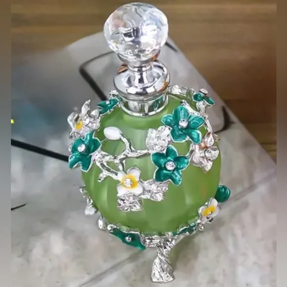 Vintage Green and Silver Floral Perfume Bottle(Empty) NWT - Picture 3 of 3
